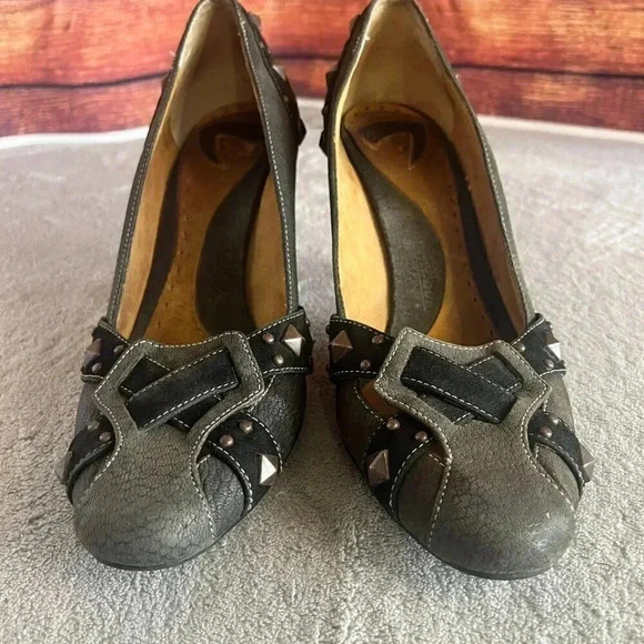 Donald J. Pliner Sport-I-Que Beatrice Muted Black Studded High Heel Pump Shoes - Picture 3 of 16